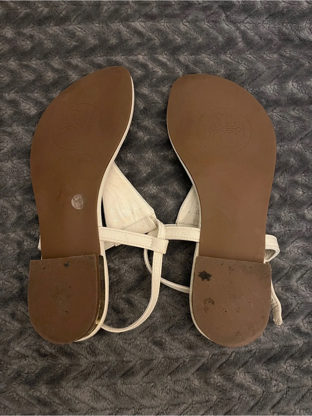 Tory Burch Britton White Leather Logo Thong Sandals with Gold Hardware
